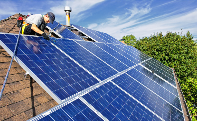 Can I Install a Solar Roof in My Dayton, Ohio House?