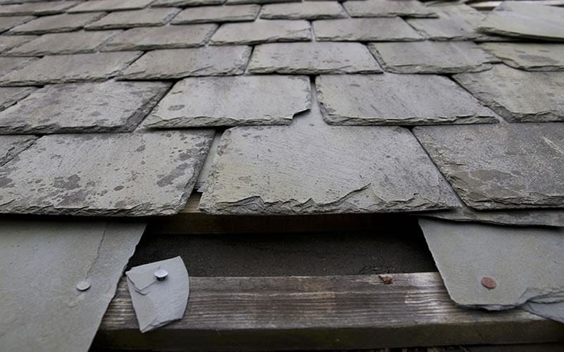 Understanding the Biggest Problem with Slate Roofs